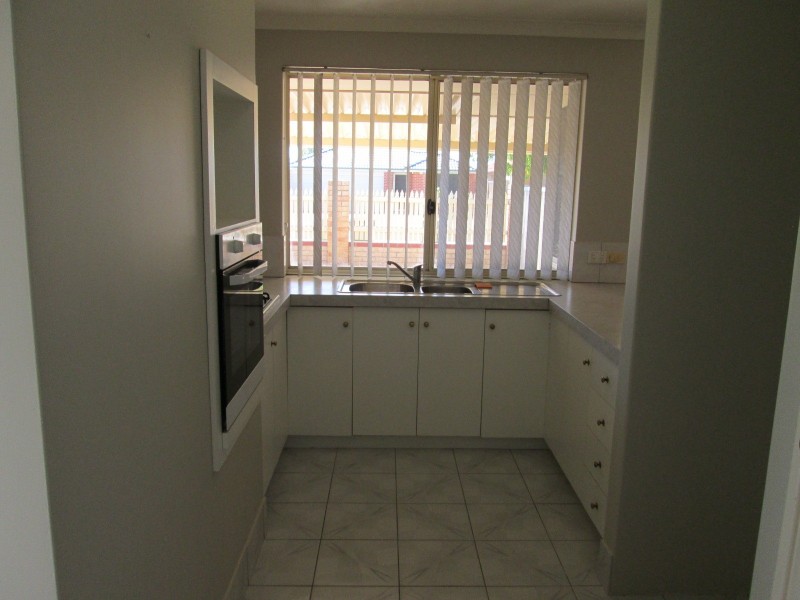 8/101 George Way, Cannington WA 6107