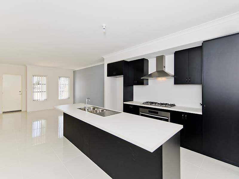 30 Cedar Way, Maddington WA 6109