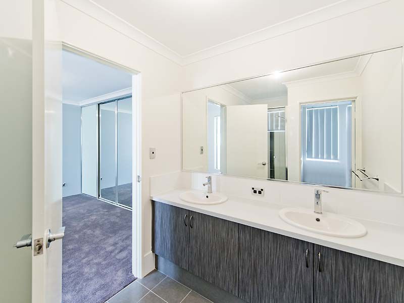 30 Cedar Way, Maddington WA 6109