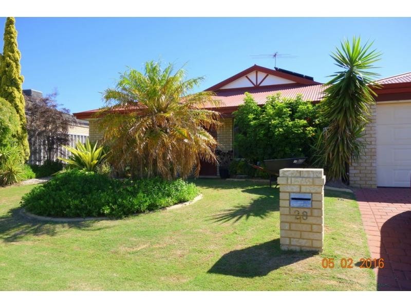 28 St Ettiene Gardens, Port Kennedy WA 6172