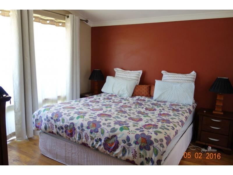 28 St Ettiene Gardens, Port Kennedy WA 6172