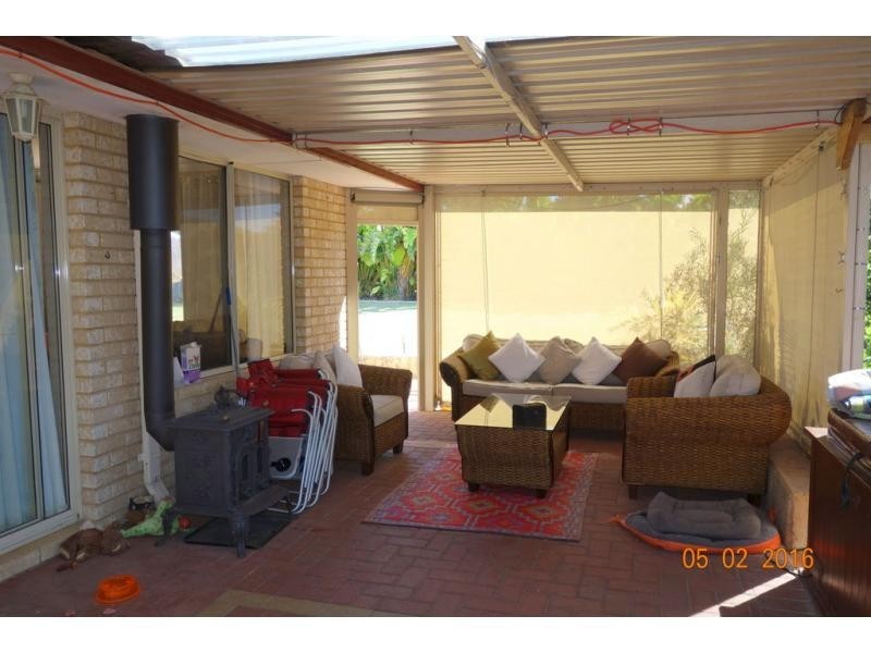 28 St Ettiene Gardens, Port Kennedy WA 6172