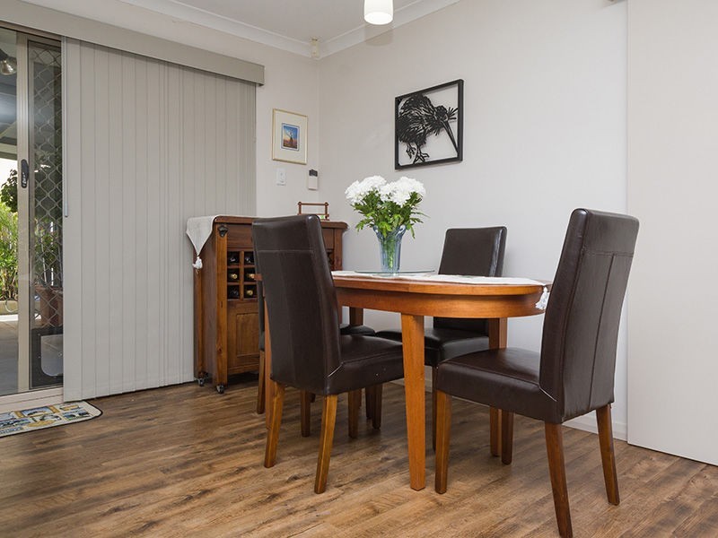 15 Lombardy Crescent, Caversham WA 6055