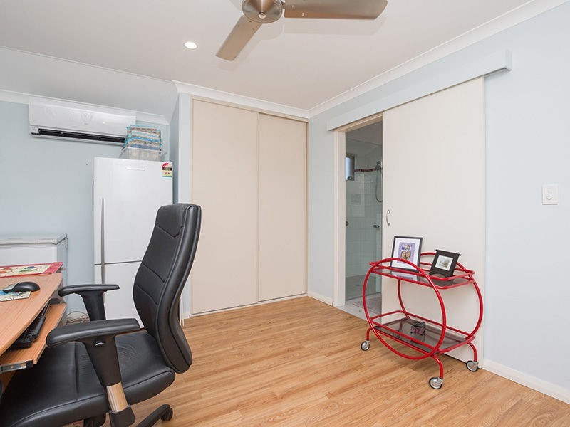 15 Lombardy Crescent, Caversham WA 6055