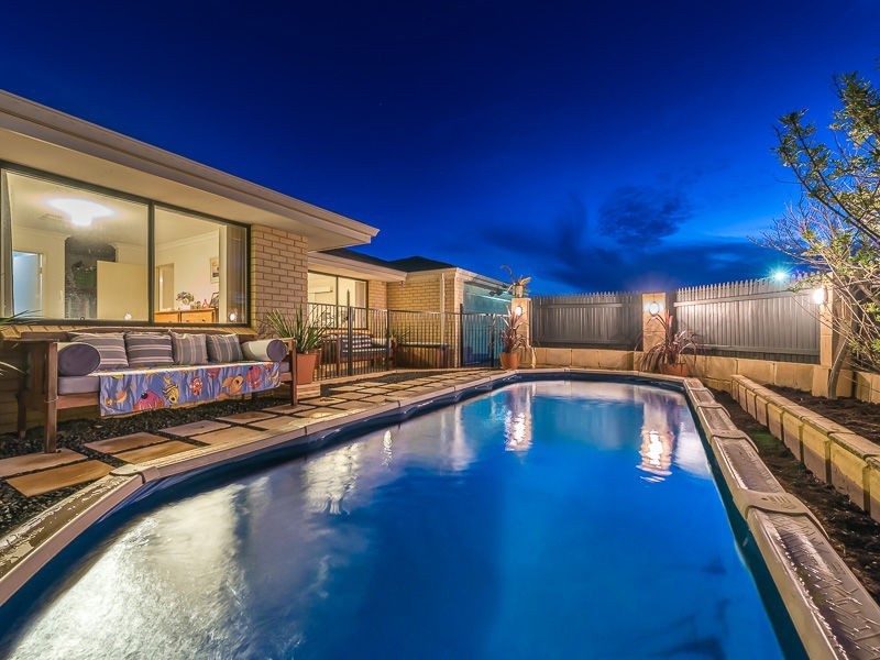 16 Hinchinbrook Avenue, Ridgewood WA 6030