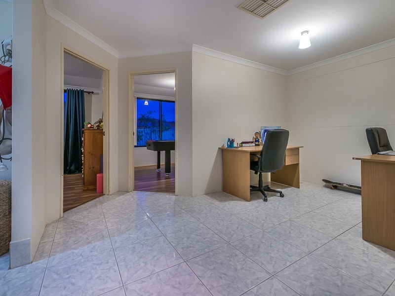 16 Hinchinbrook Avenue, Ridgewood WA 6030