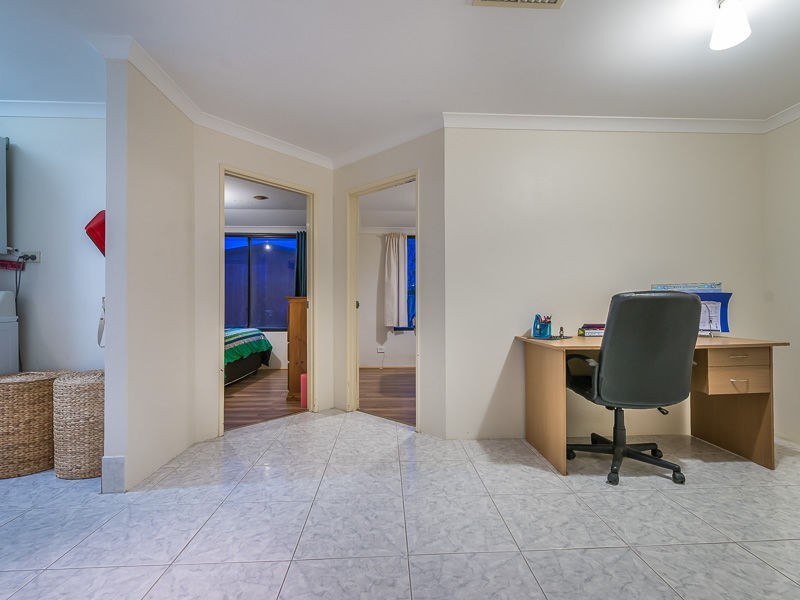 16 Hinchinbrook Avenue, Ridgewood WA 6030