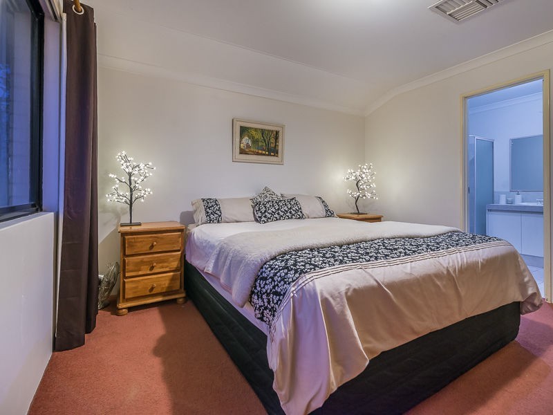16 Hinchinbrook Avenue, Ridgewood WA 6030