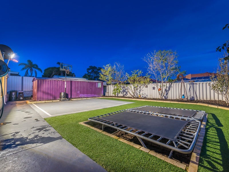 16 Hinchinbrook Avenue, Ridgewood WA 6030