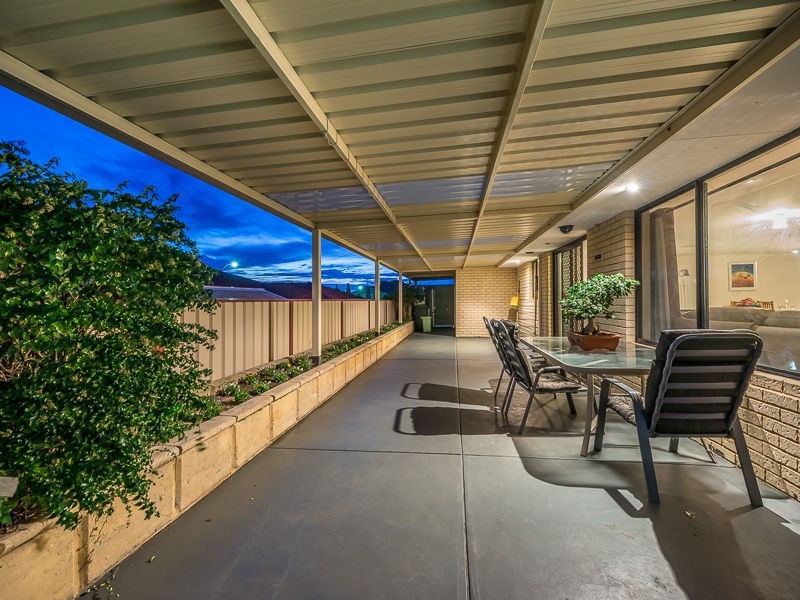 16 Hinchinbrook Avenue, Ridgewood WA 6030