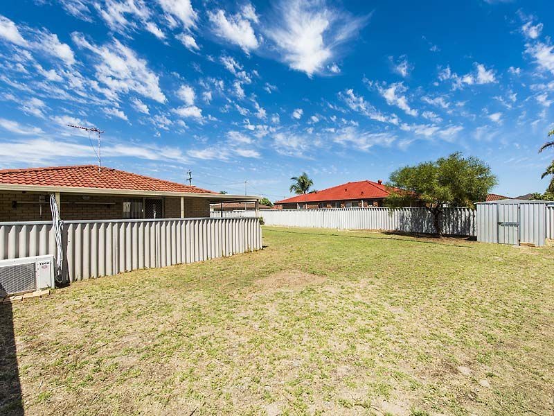 14 Mc Lean Street, Rockingham WA 6168