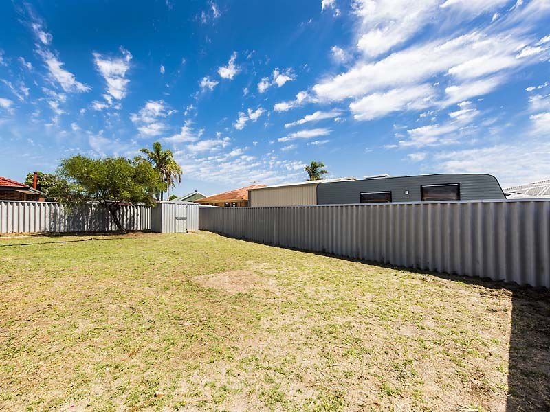 14 Mc Lean Street, Rockingham WA 6168