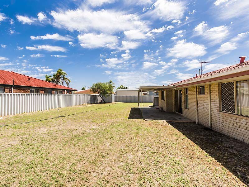 14 Mc Lean Street, Rockingham WA 6168