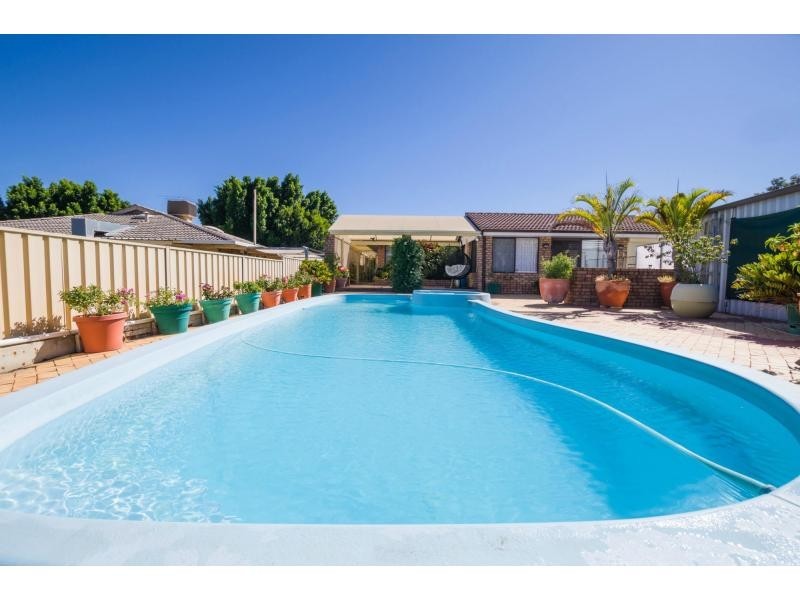 19 North Crescent, Byford WA 6122