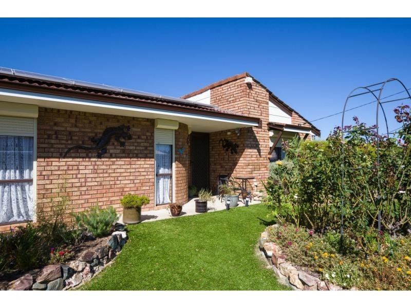 19 North Crescent, Byford WA 6122