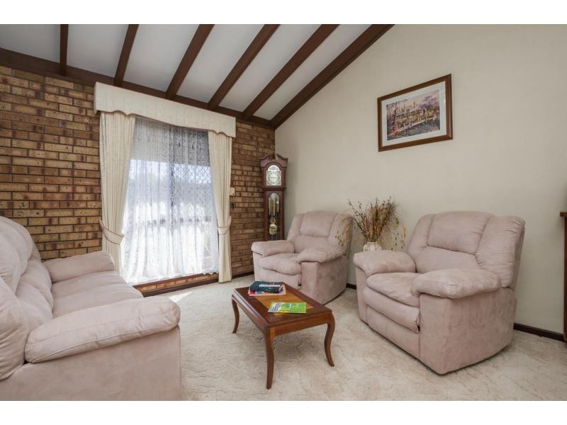 19 North Crescent, Byford WA 6122