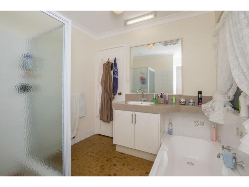 19 North Crescent, Byford WA 6122