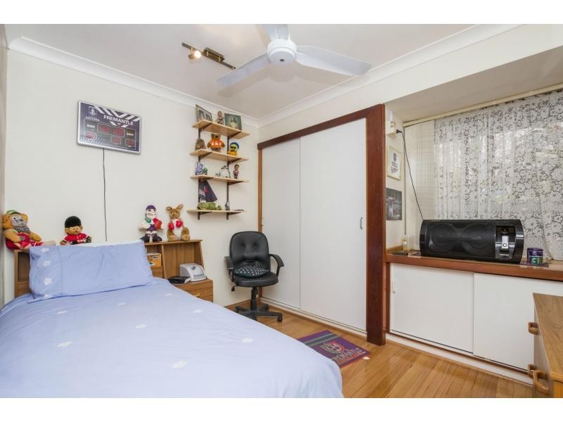 19 North Crescent, Byford WA 6122