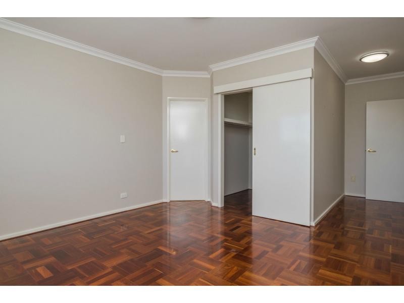 4 Fairlight Rise, Kallaroo WA 6025