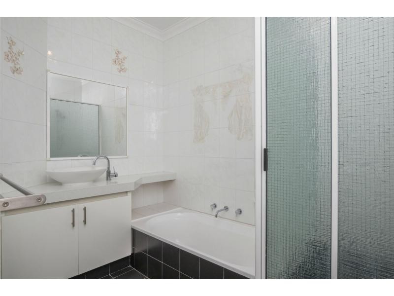 4 Fairlight Rise, Kallaroo WA 6025