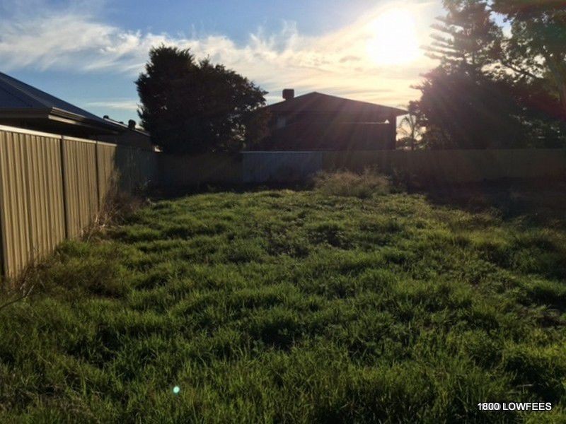 18 Poimena Mews, Kingsley WA 6026