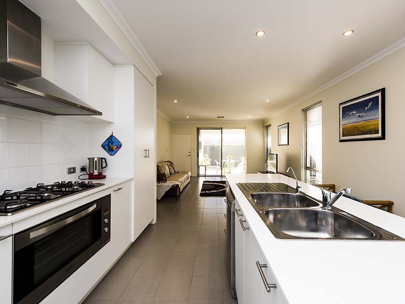 18 Flourish Loop, Atwell WA 6164