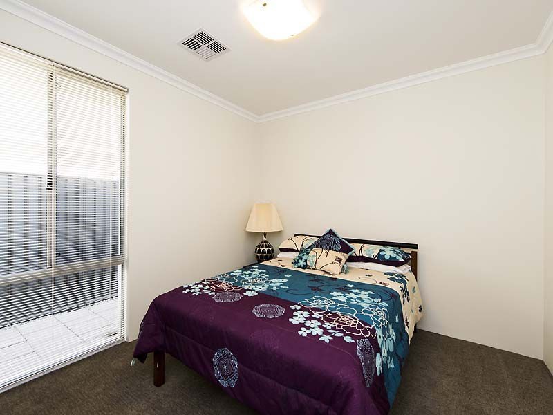 18 Flourish Loop, Atwell WA 6164