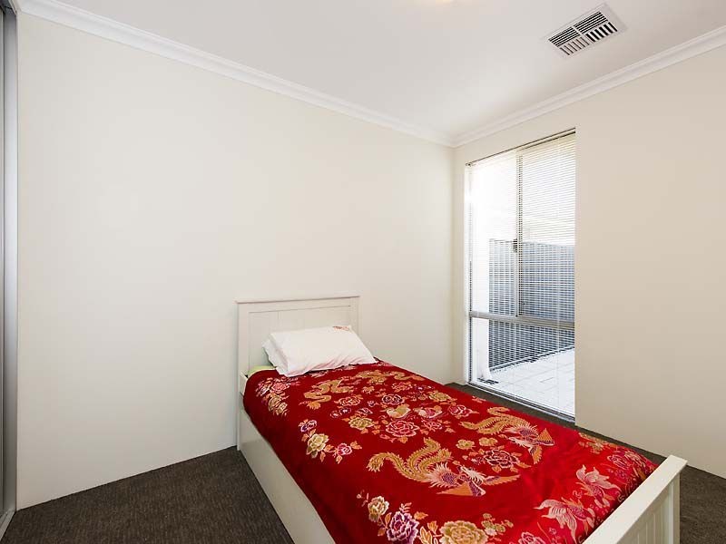 18 Flourish Loop, Atwell WA 6164