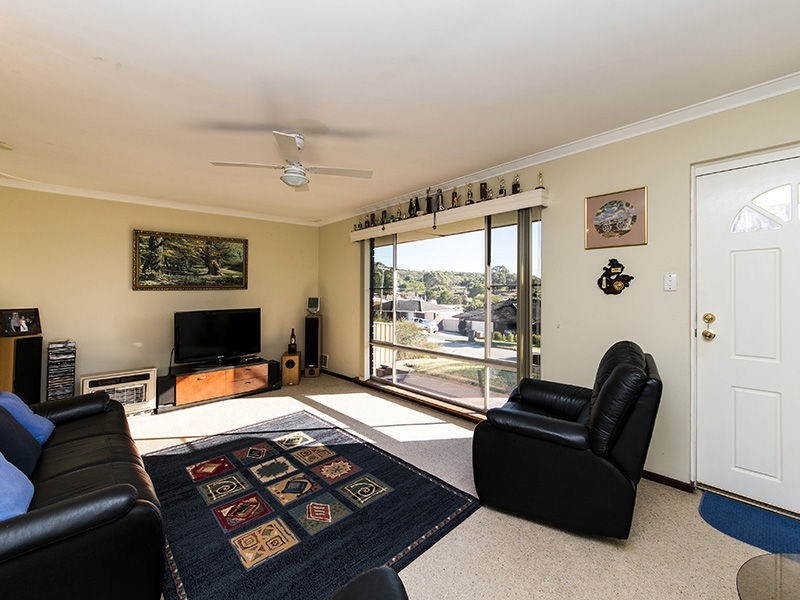 21 Claygate Road, Hamilton Hill WA 6163