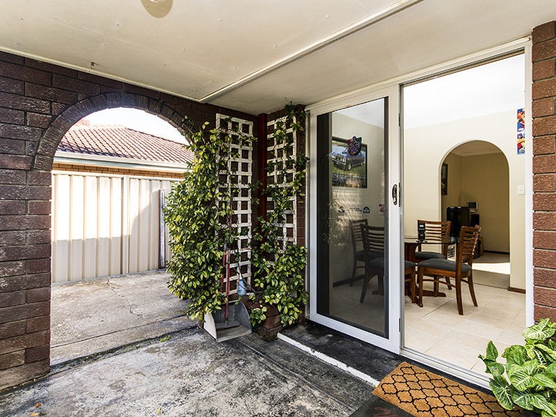 21 Claygate Road, Hamilton Hill WA 6163