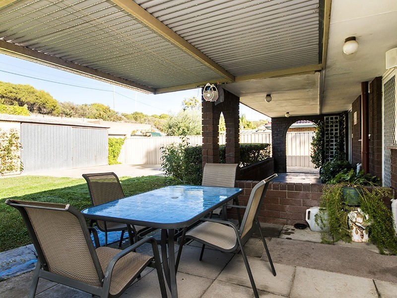 21 Claygate Road, Hamilton Hill WA 6163