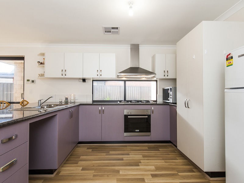 21 Casitas Street, Champion Lakes WA 6111