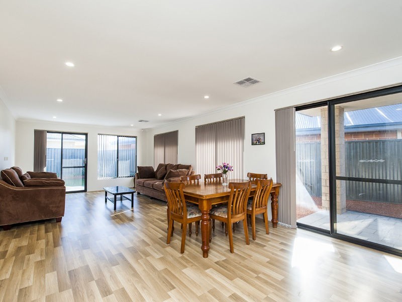 21 Casitas Street, Champion Lakes WA 6111