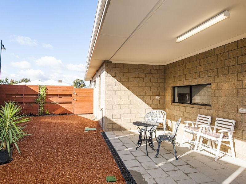 21 Casitas Street, Champion Lakes WA 6111