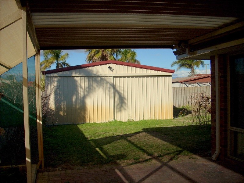 17 wiakiki, Safety Bay WA 6169