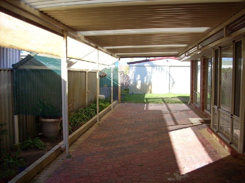 17 wiakiki, Safety Bay WA 6169