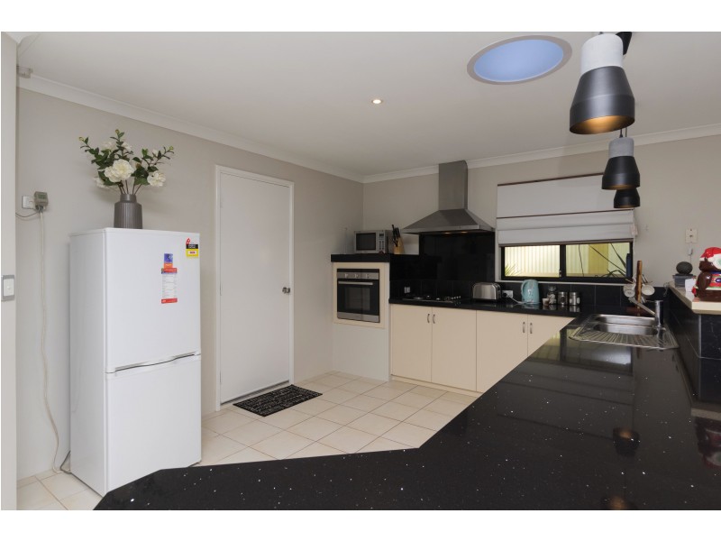 12 Oxburgh Link, Success WA 6164