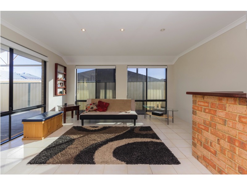 12 Oxburgh Link, Success WA 6164
