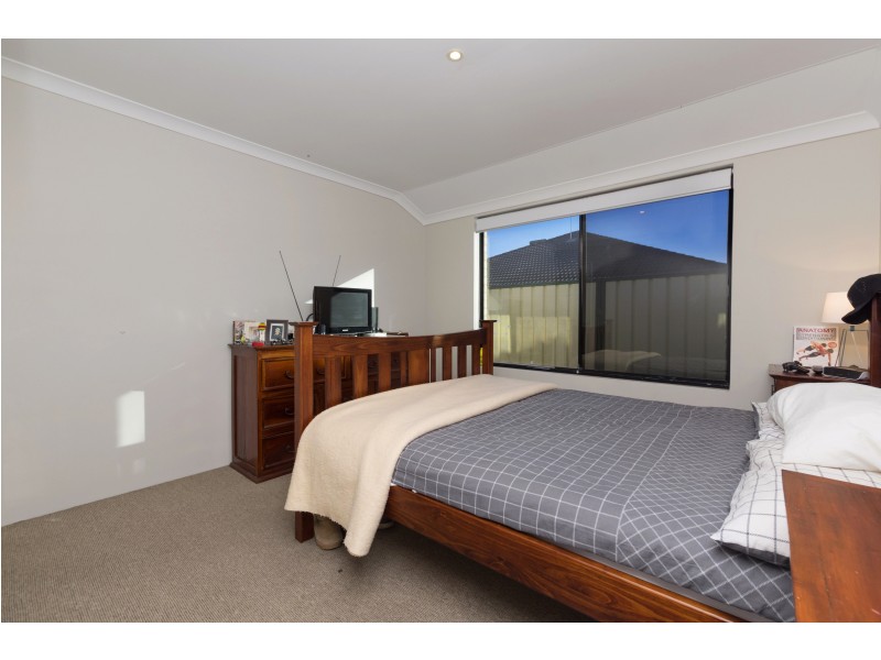 12 Oxburgh Link, Success WA 6164