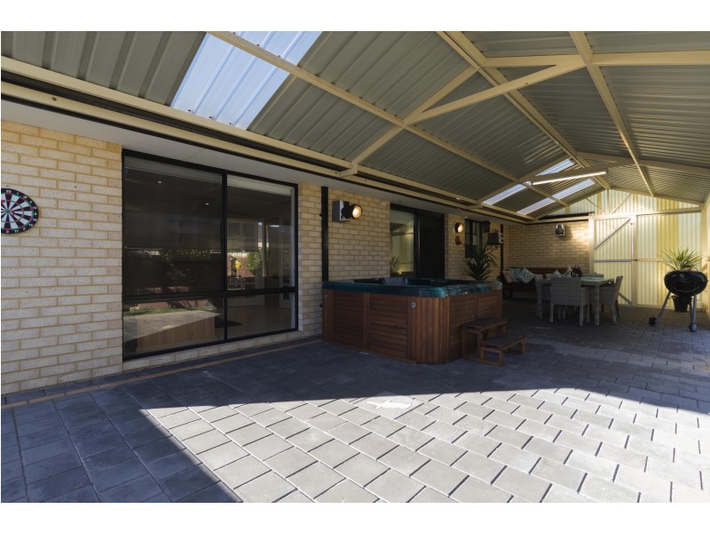 12 Oxburgh Link, Success WA 6164