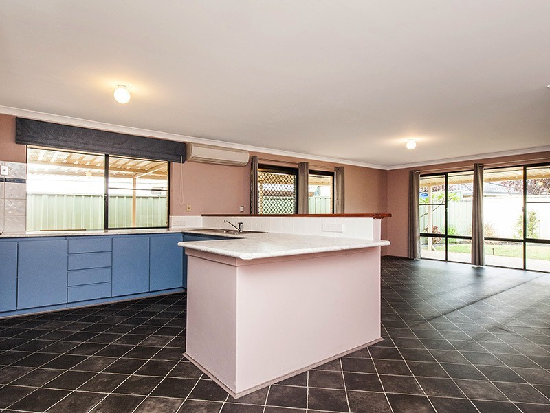 3 Jitti Ct, South Guildford WA 6055