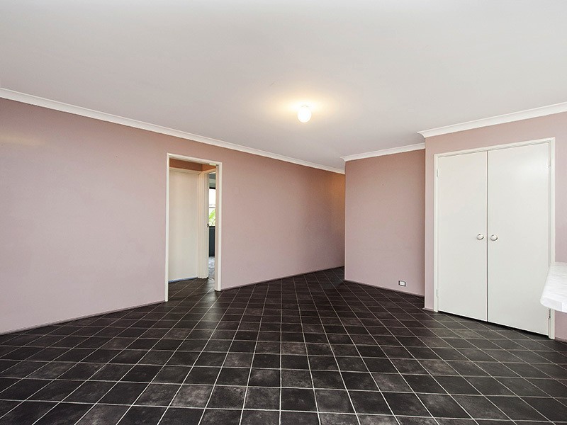 3 Jitti Ct, South Guildford WA 6055