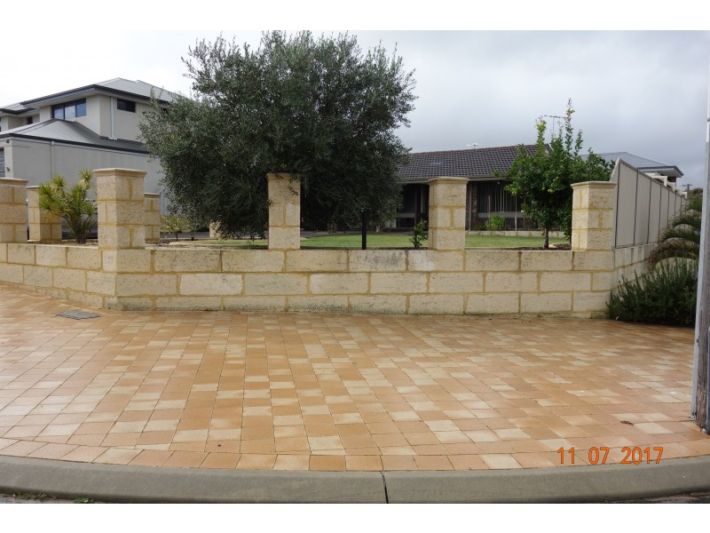 47 Gleddon Way, Hillarys WA 6025