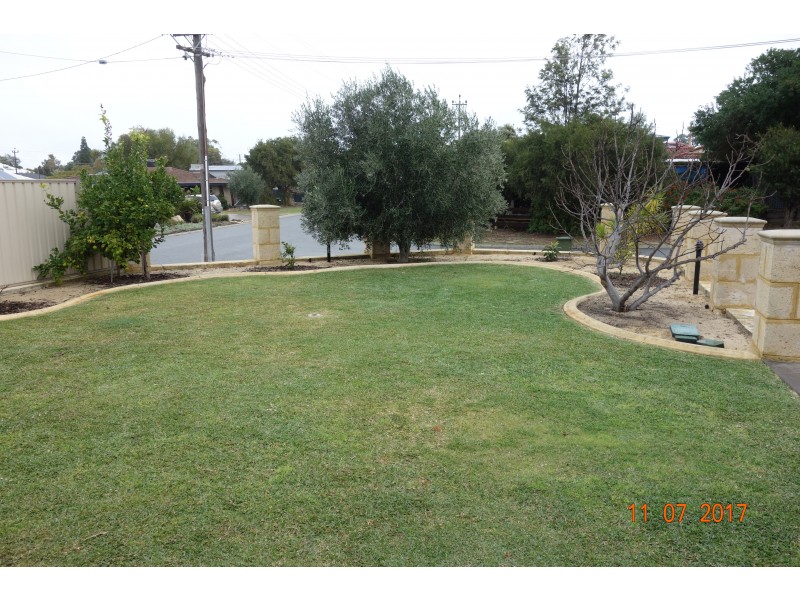 47 Gleddon Way, Hillarys WA 6025