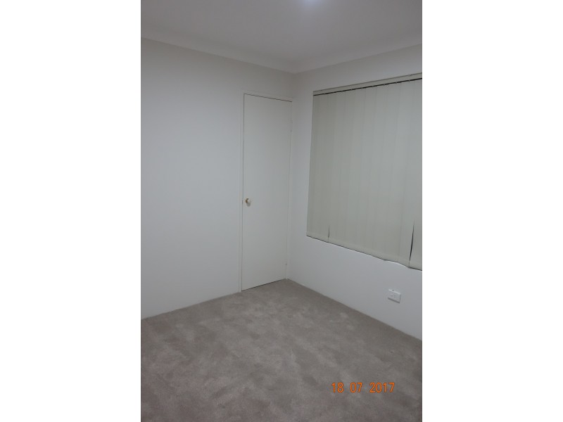 2 Auburn Cl, Marangaroo WA 6064