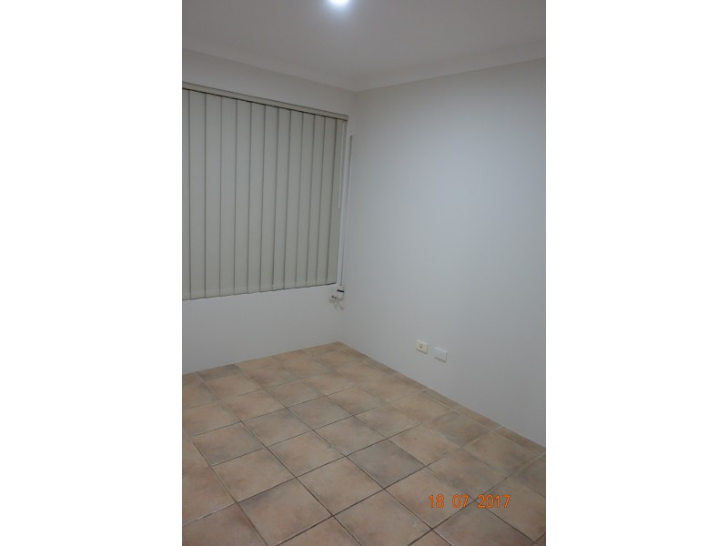 2 Auburn Cl, Marangaroo WA 6064