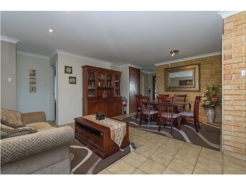 22 Kestrel Parade, Ballajura WA 6066