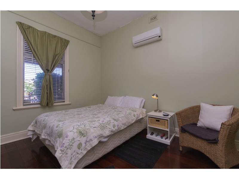 9 Hubert St, Guildford WA 6055