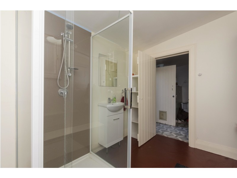 9 Hubert St, Guildford WA 6055