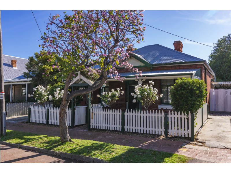 9 Hubert St, Guildford WA 6055